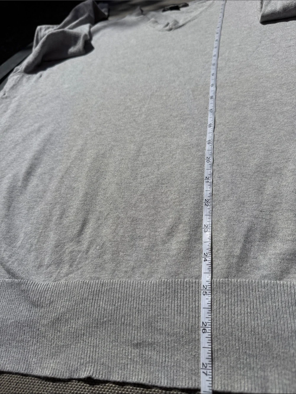Banana Republic classic neck
